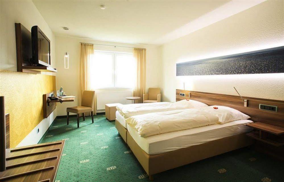 Hotel Im Schuetzenhof, יבר מראה חיצוני תמונה